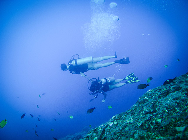 scuba underwater