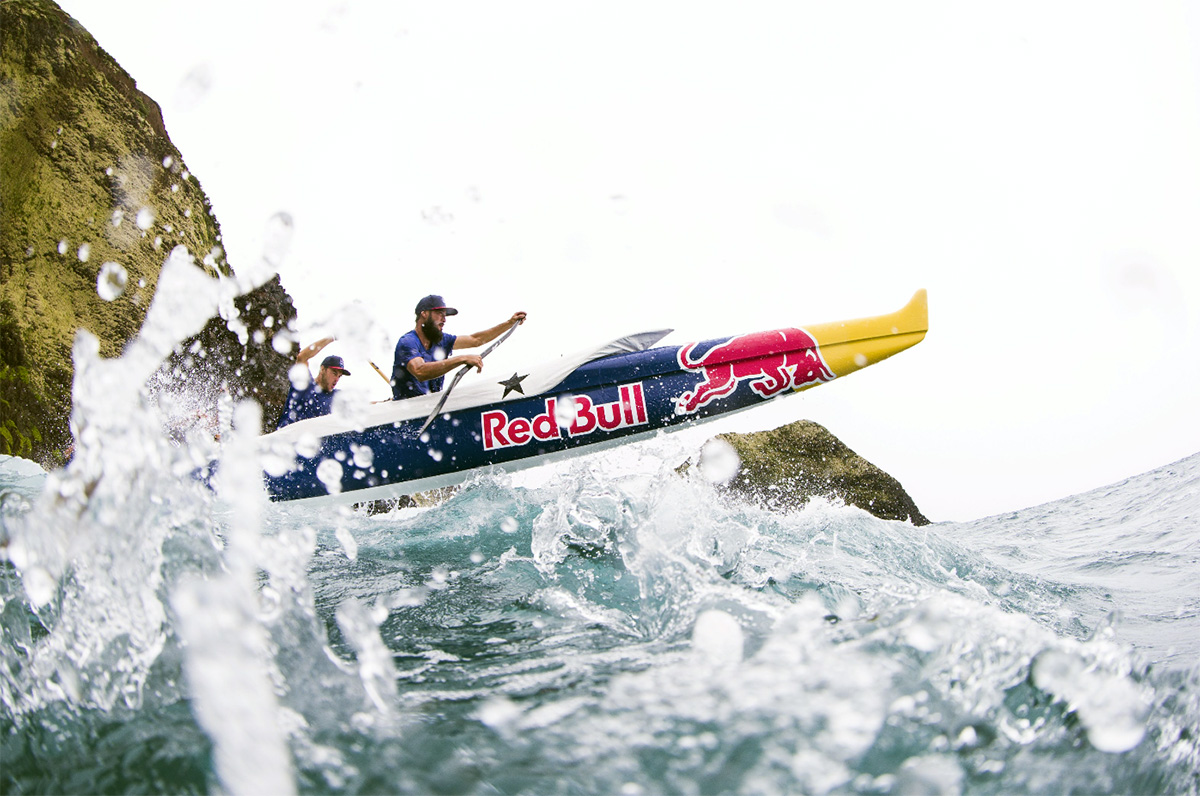 Outrigger Paddling Team - Red Bull Wa'a